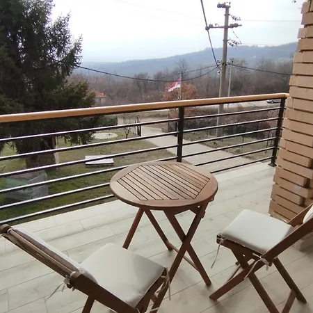 Kosmaj Kosutica - Marija I Ksenija Lejlighed