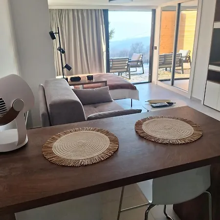 Kosmaj Kosutica - Marija I Ksenija Koracica