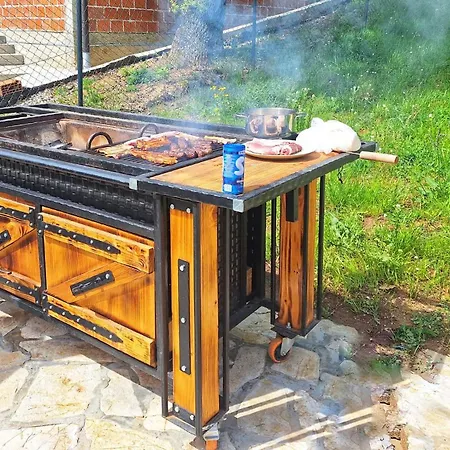 Kosmaj Kosutica - Marija I Ksenija Lejlighed